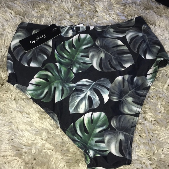 Ruffle Backless Halter two piece. - Picture 2 of 5